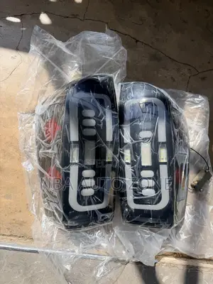 Toyota Tacoma 2018-2022 Spec Full Led Tail Light Pair