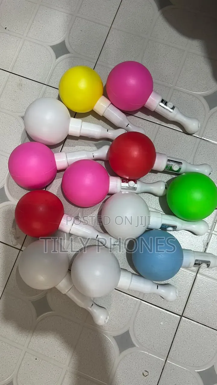 Mimi Plastic Maracas