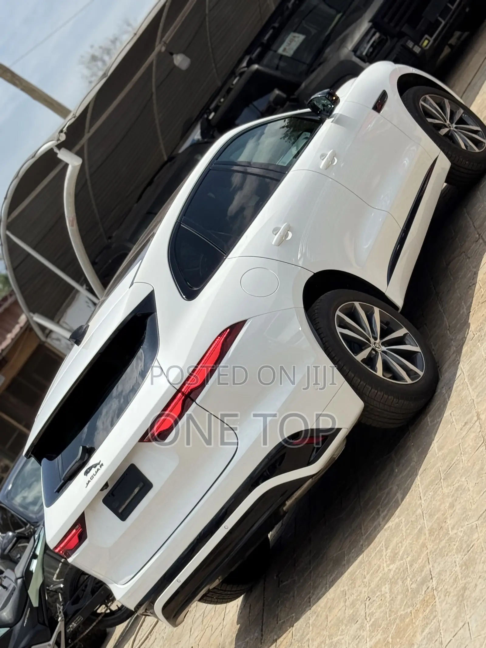 Jaguar F-Pace P250 R-Dynamic S AWD 2024 White