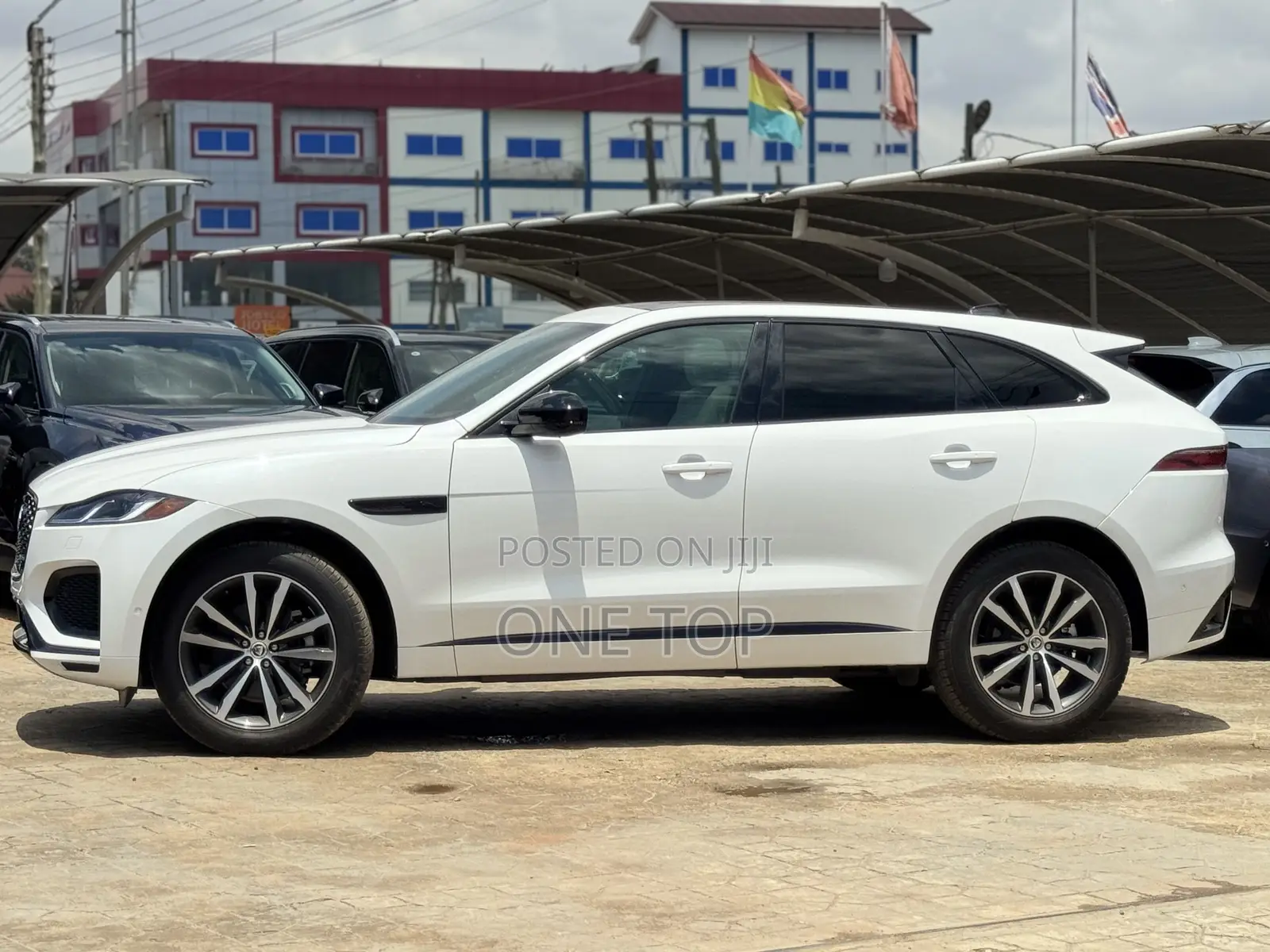 Jaguar F-Pace P250 R-Dynamic S AWD 2024 White