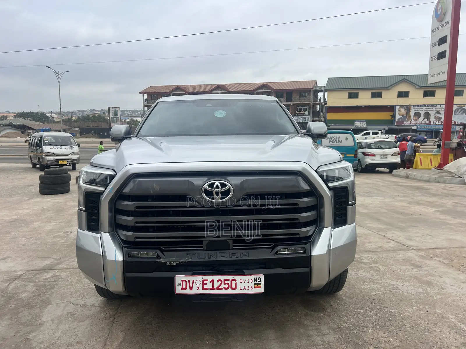 Toyota Tundra 2024 Silver