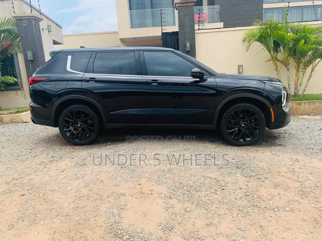 Mitsubishi Outlander SE Black Edition 2023 Black