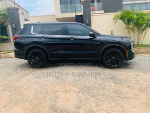 Mitsubishi Outlander SE Black Edition 2023 Black