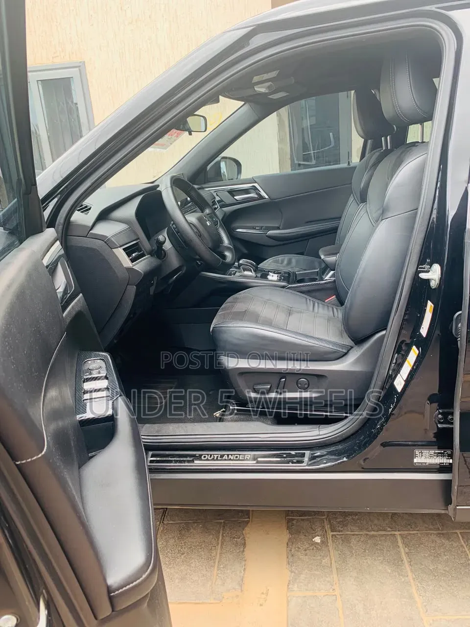 Mitsubishi Outlander SE Black Edition 2023 Black