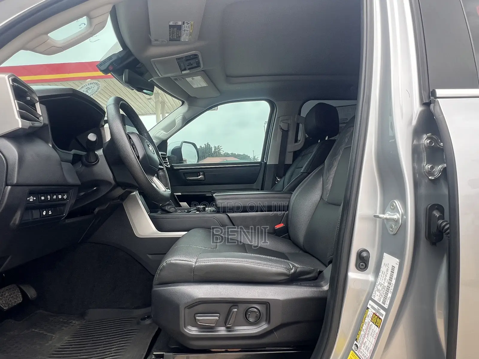 Toyota Tundra 2024 Silver