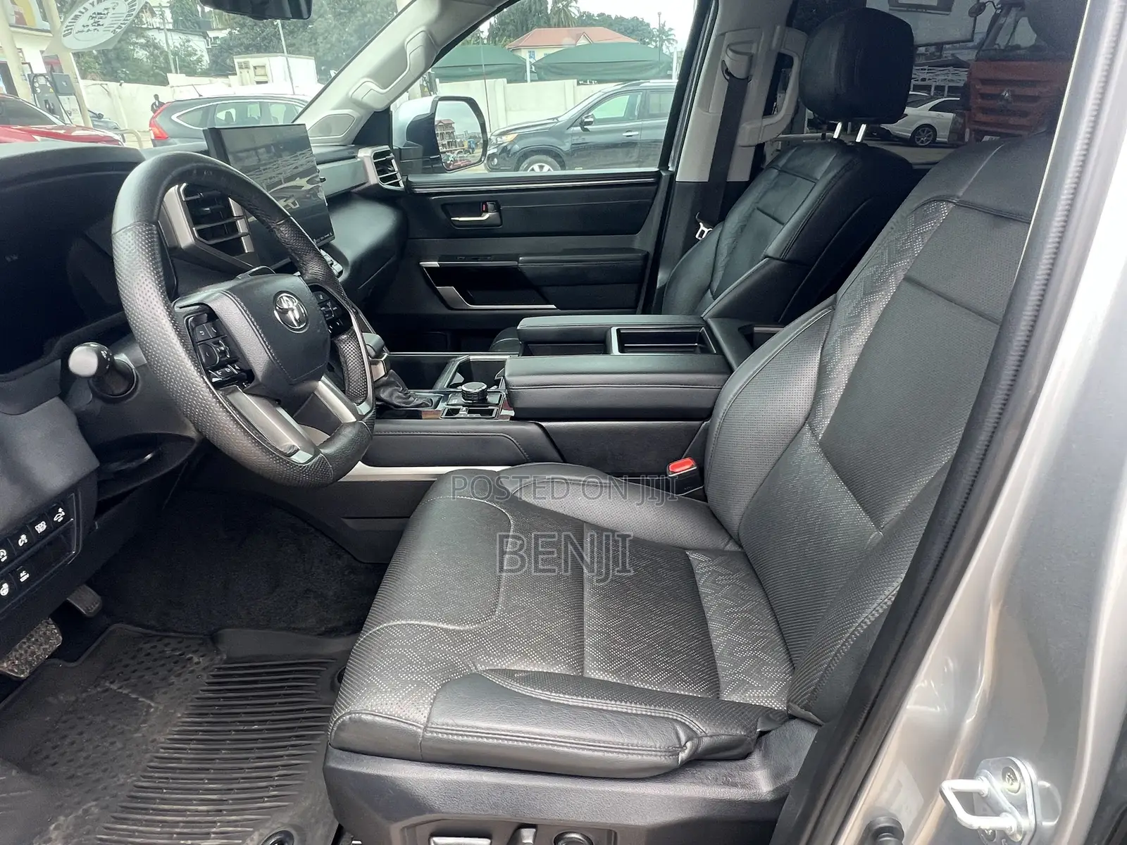 Toyota Tundra 2024 Silver