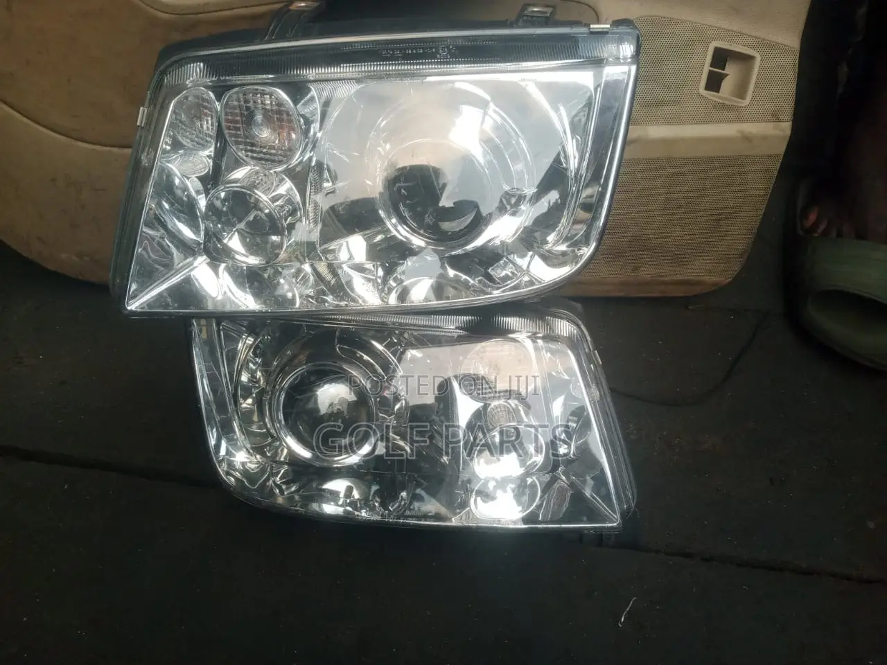 Jetta 4 Headlight and Golf 4 Headlight Sports