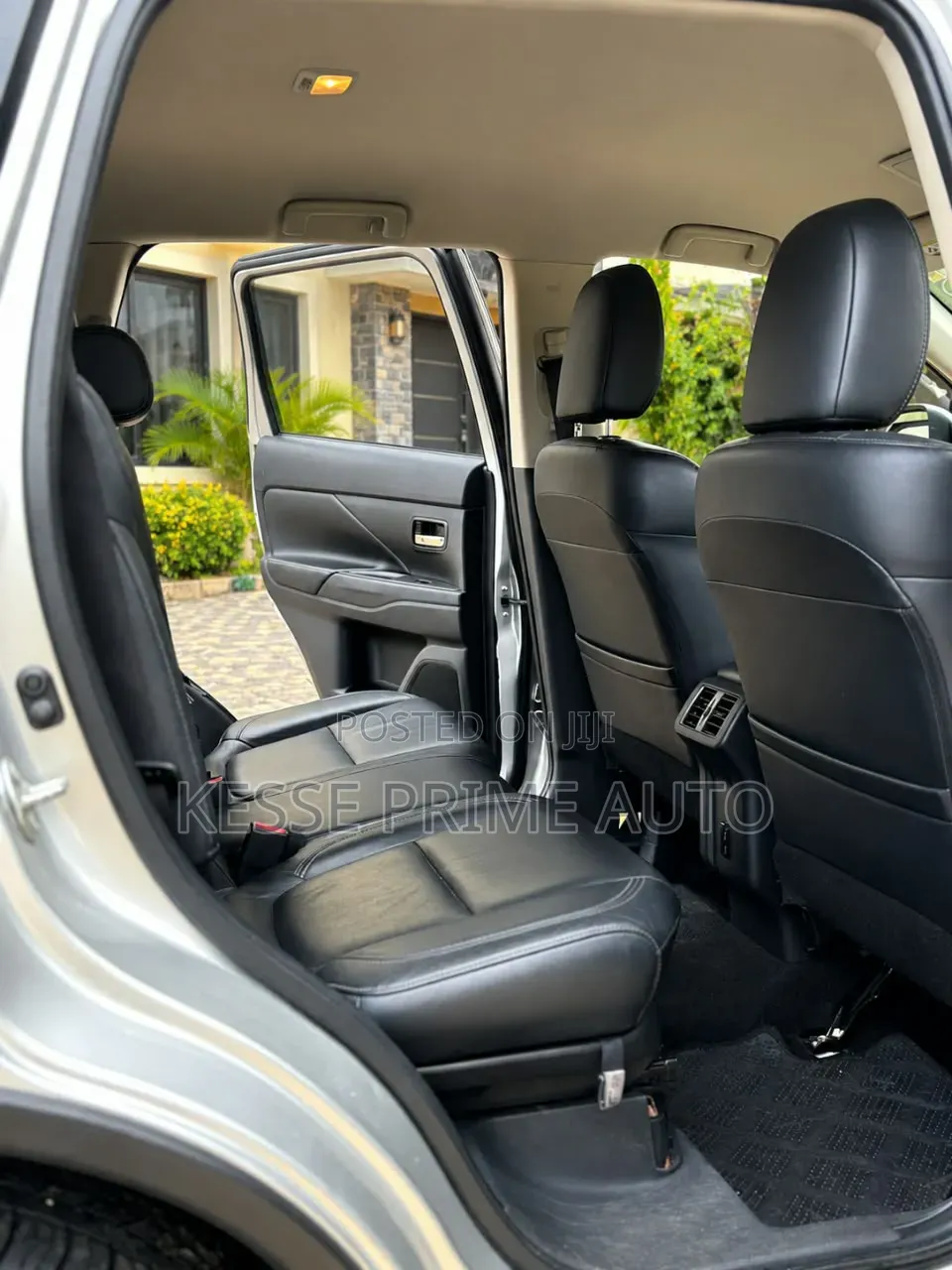 Mitsubishi Outlander SEL S-AWC 2020 Silver