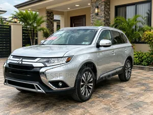 Mitsubishi Outlander SEL S-AWC 2020 Silver