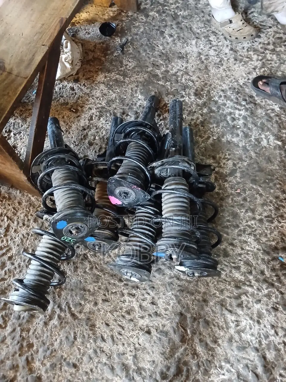 Outlander 2020,2021,2022,2023,2024,2025 Front Shocks Korea/Japan Used