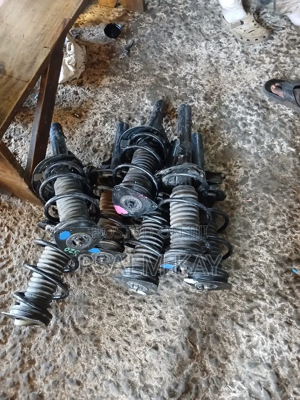 Outlander 2020,2021,2022,2023,2024,2025 Front Shocks Korea/Japan Used