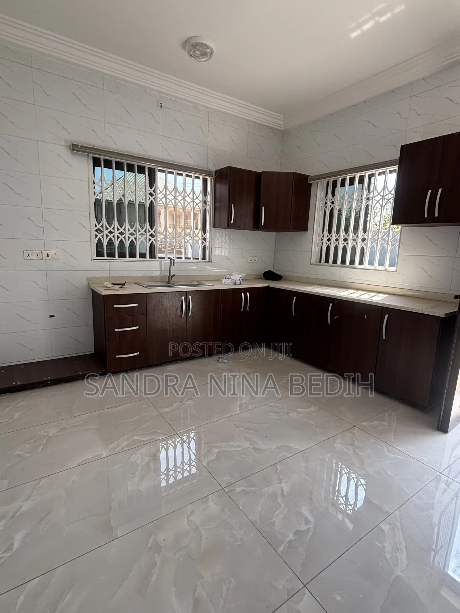 3bdrm House in East Legon for rent