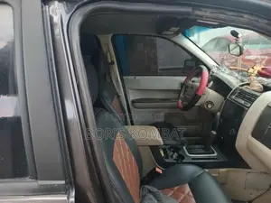 Ford Escape XLS 4WD 2.3 2008 Gray