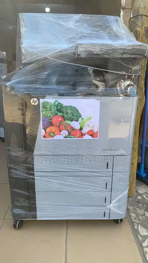 HP Color Laserjet Flow MFP M880