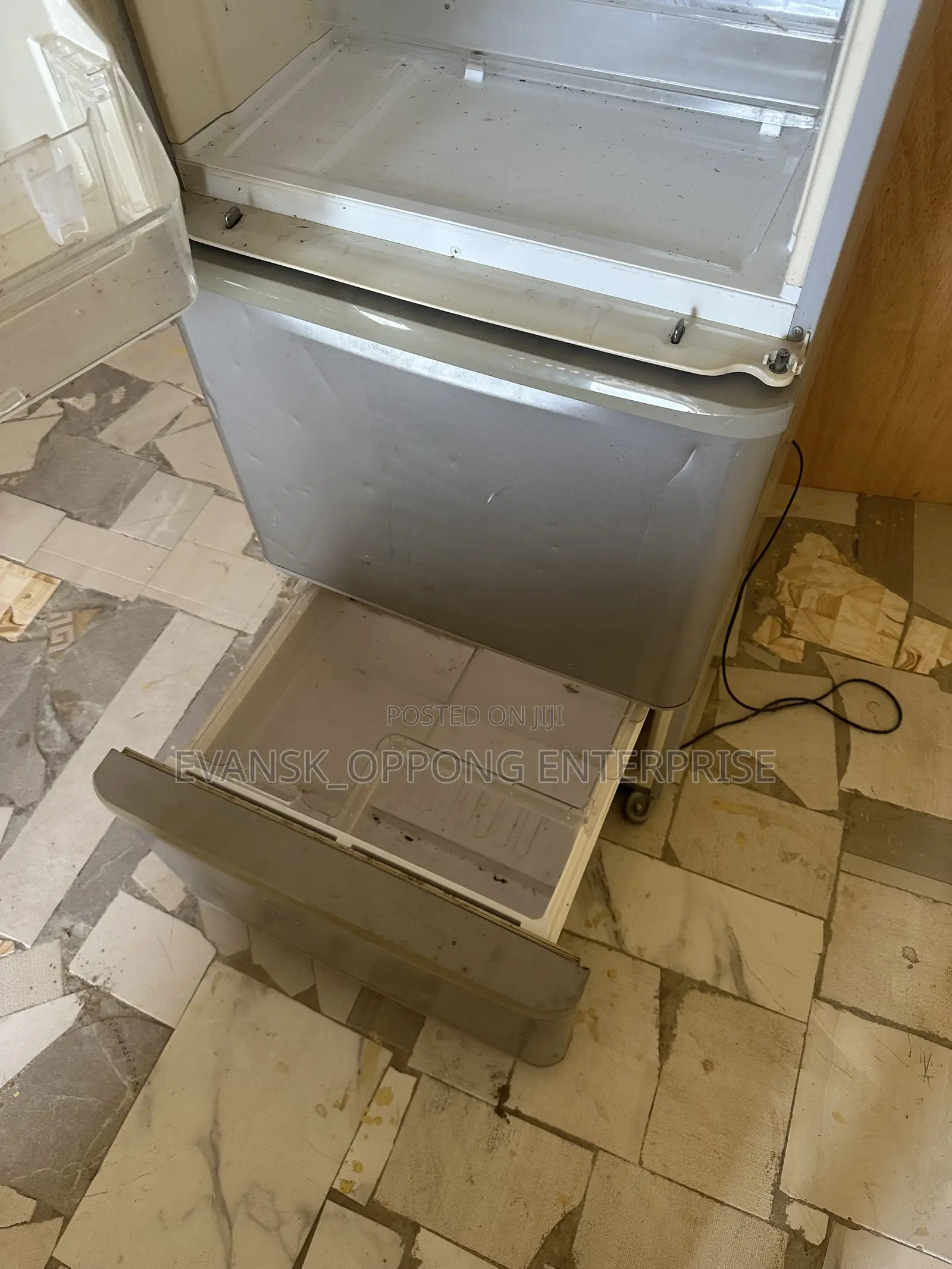 Sharp 350l Refrigerator