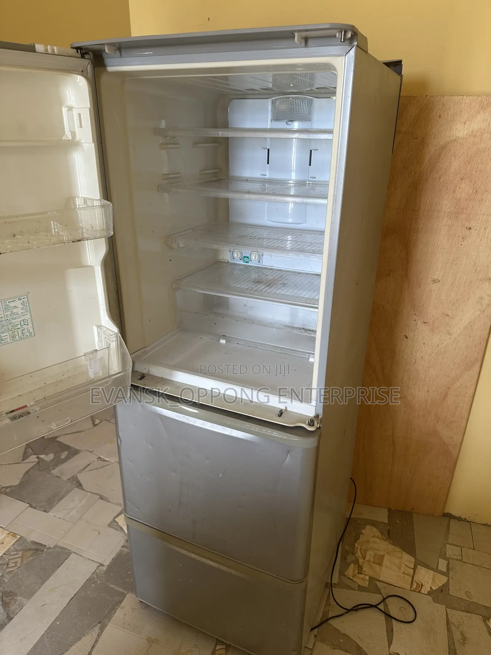 Sharp 350l Refrigerator