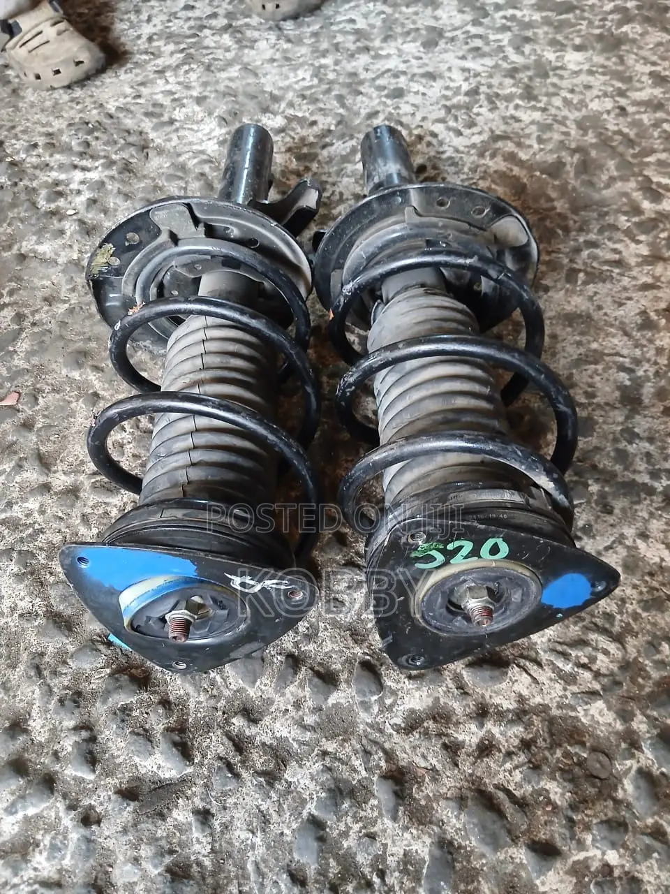 Rogue 2020-2021,2022,2023,2024,2025 Front Shocks Korea/Japan Used
