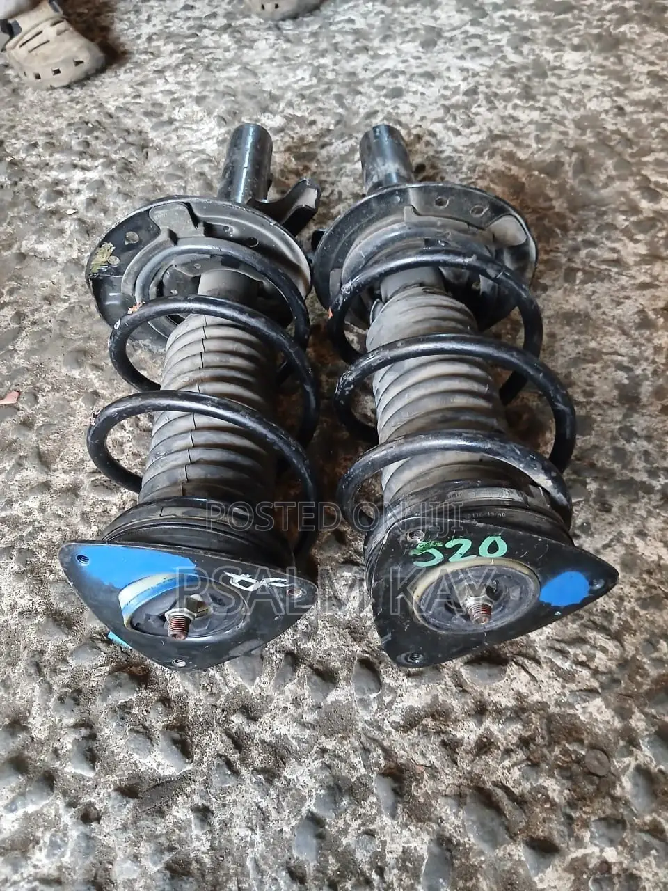 Rogue 2020-2021,2022,2023,2024,2025 Front Shocks Korea/Japan Used