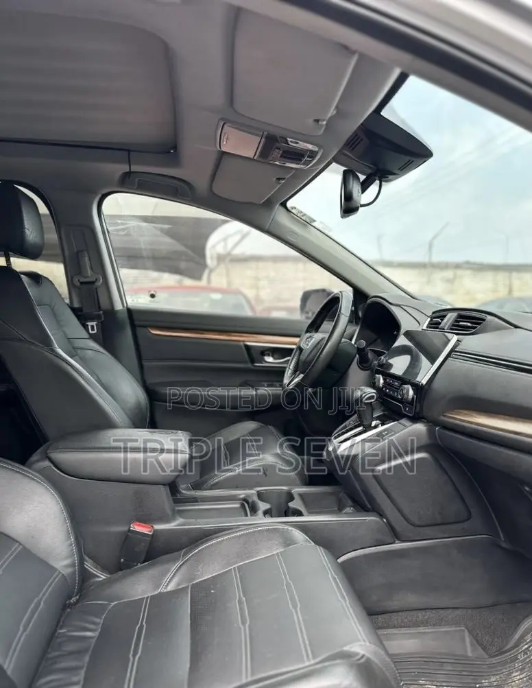 Honda CR-V Touring AWD 2019 Silver