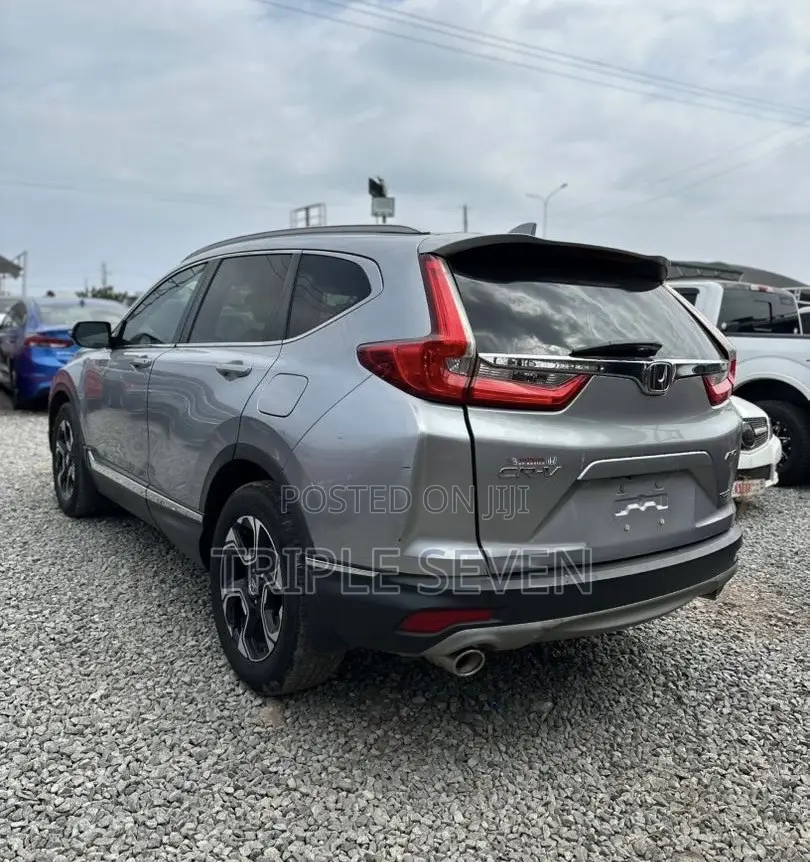 Honda CR-V Touring AWD 2019 Silver