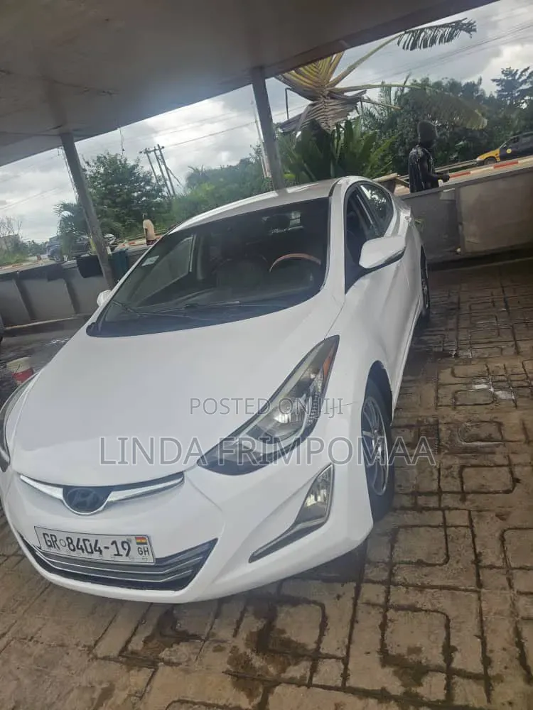 Hyundai Elantra SE Sedan FWD (1.8L 4cyl 6A) 2016 White