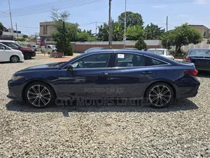 Toyota Avalon 2019 Blue
