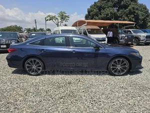 Toyota Avalon 2019 Blue