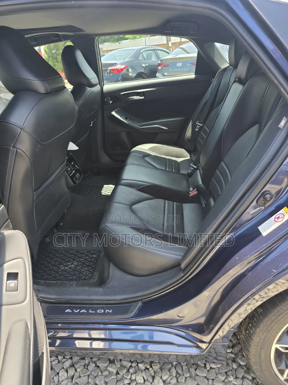 Toyota Avalon 2019 Blue