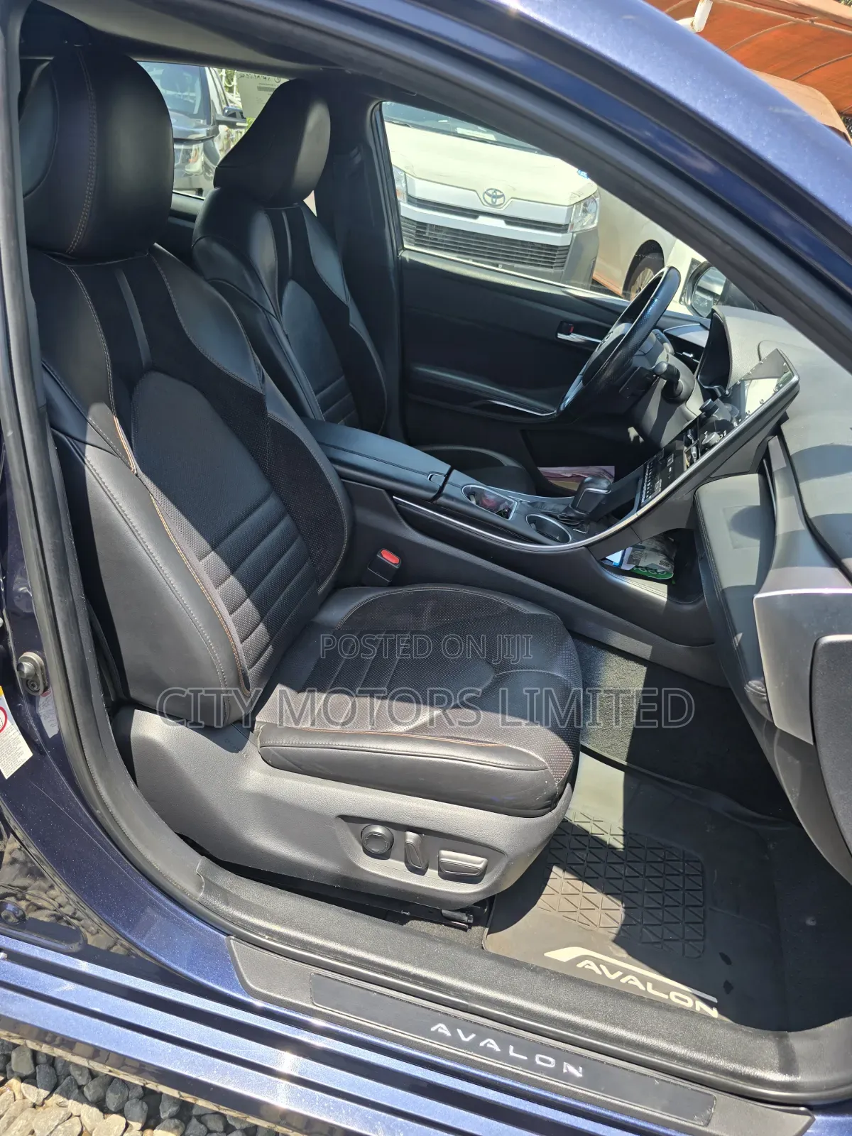 Toyota Avalon 2019 Blue