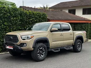 Toyota Tacoma 2019 Gold