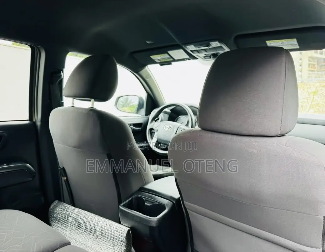 Toyota Tacoma 2019 Gold