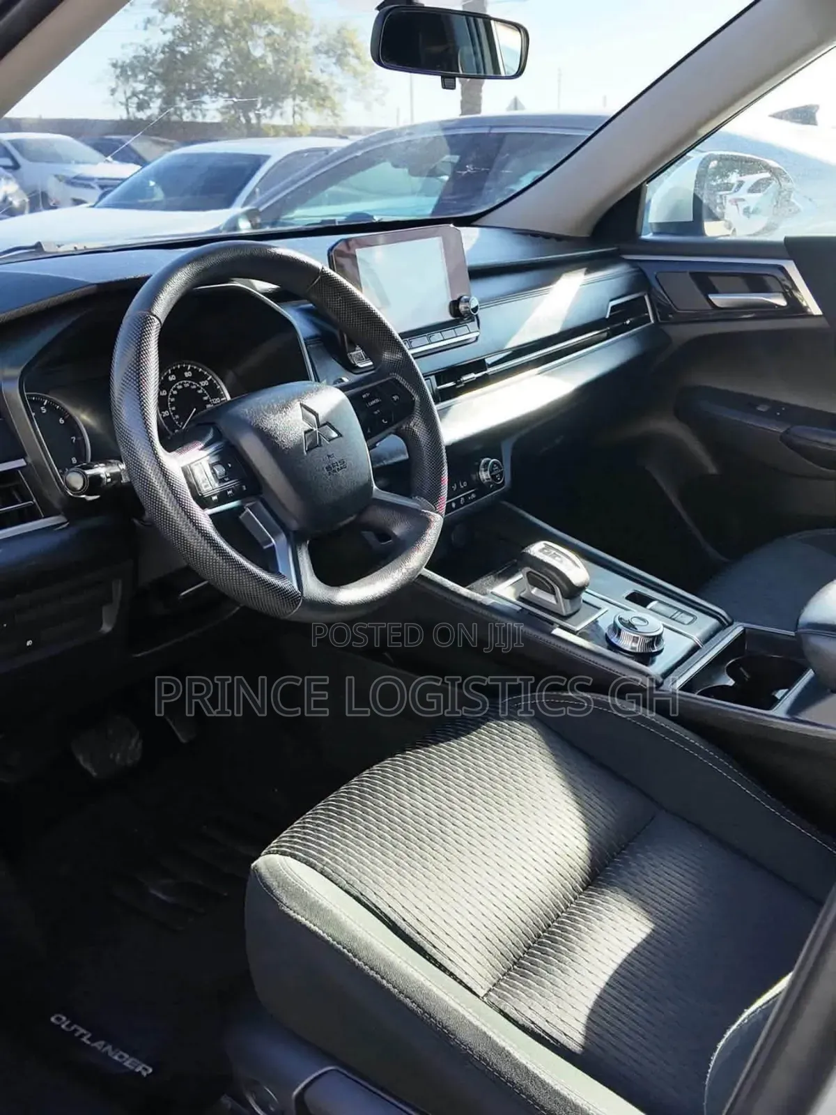 Mitsubishi Outlander SE 2022 Silver