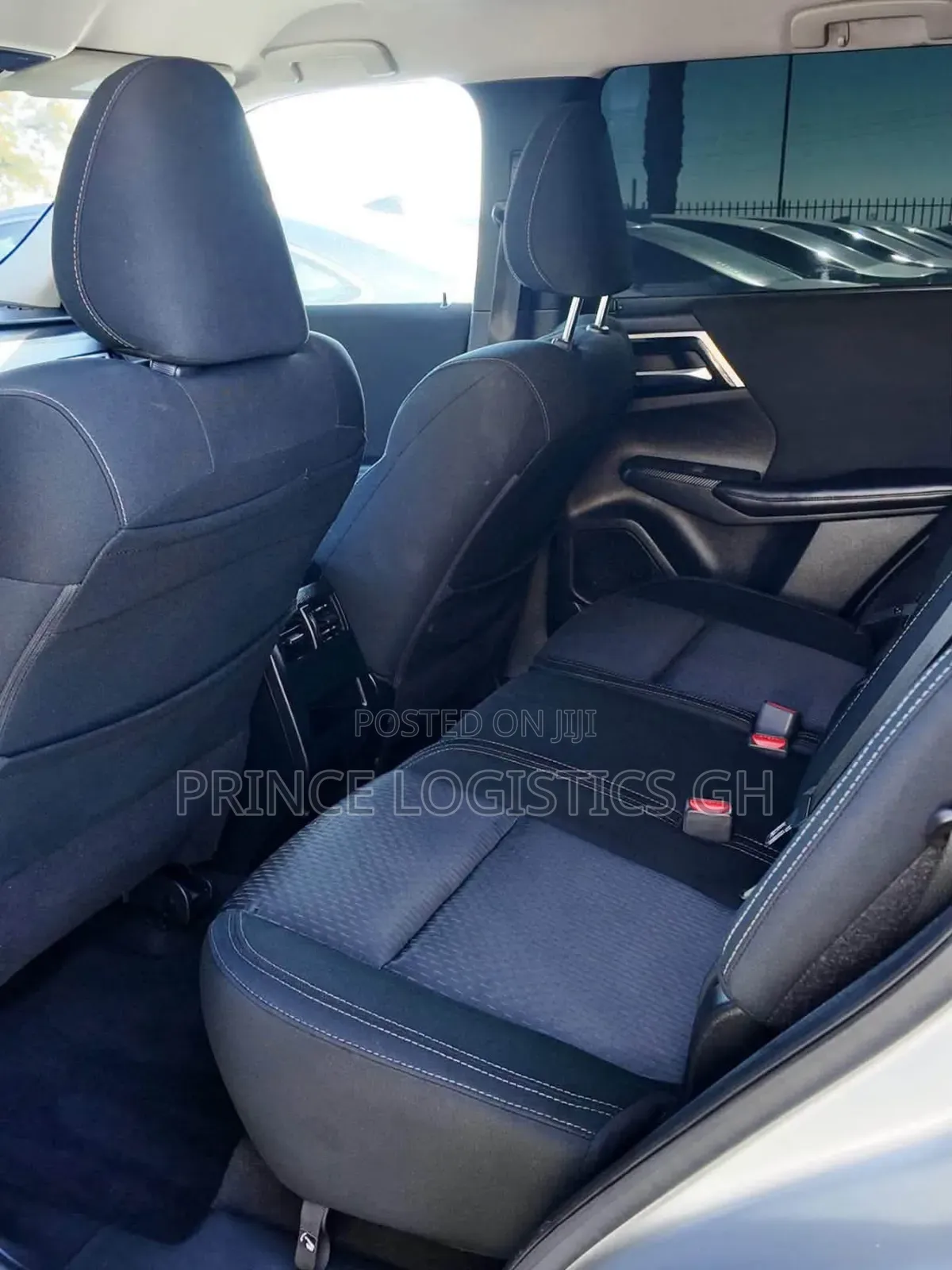 Mitsubishi Outlander SE 2022 Silver