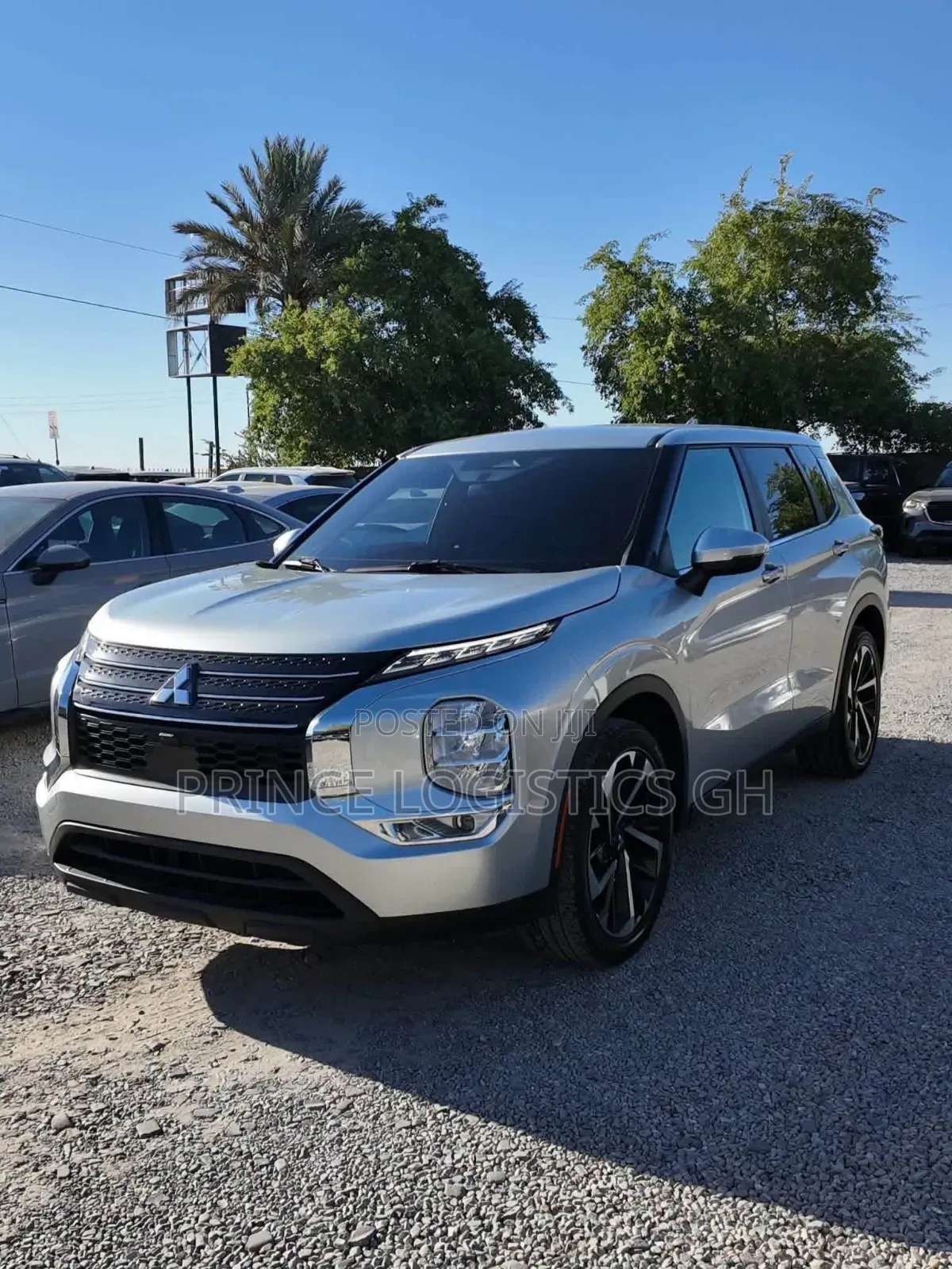 Mitsubishi Outlander SE 2022 Silver