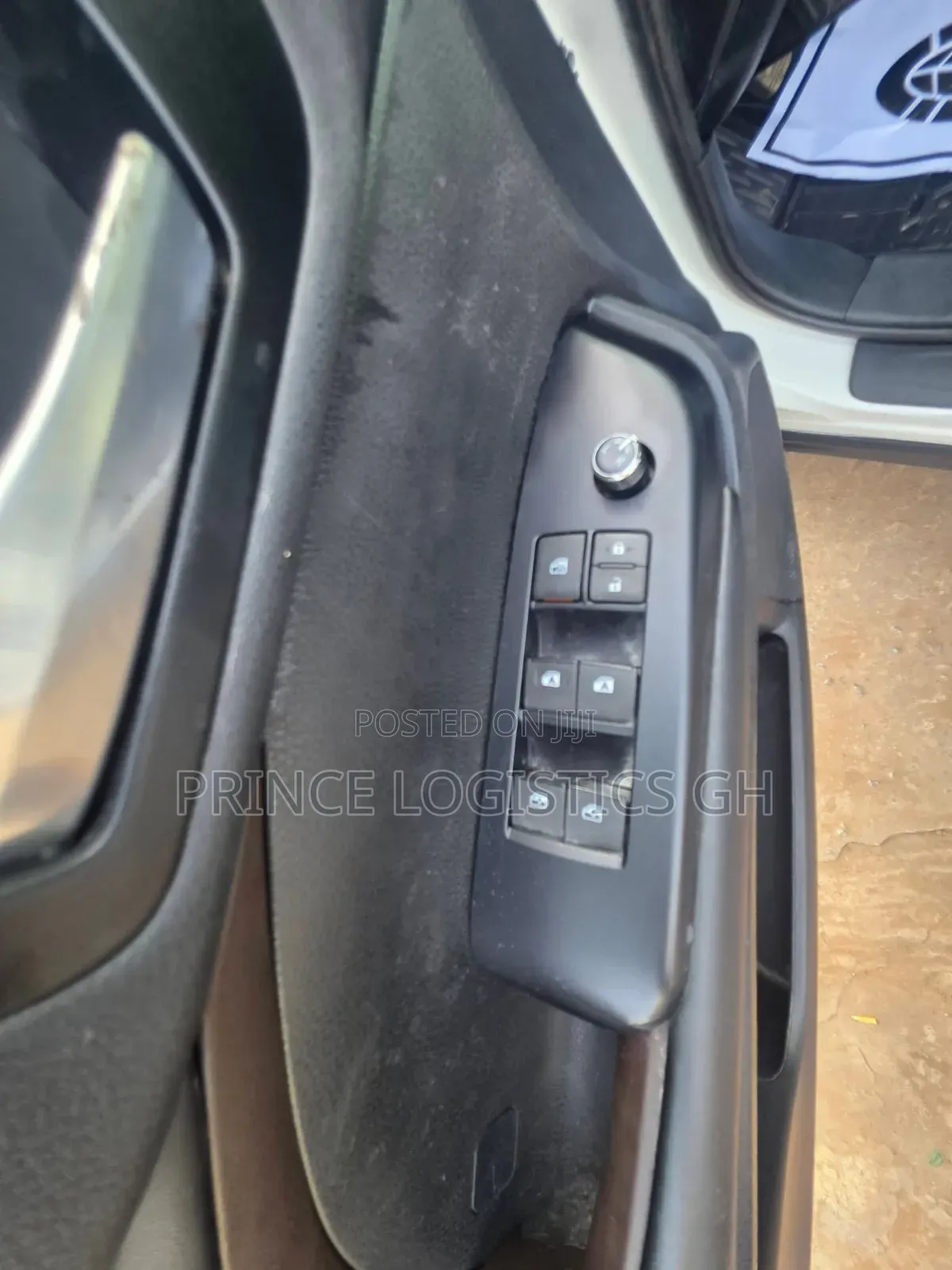 Toyota Highlander XLE 4x4 V6 (3.5L 6cyl 8A) 2018 White