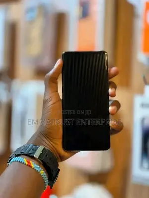 New Samsung Galaxy S10 128 GB Black