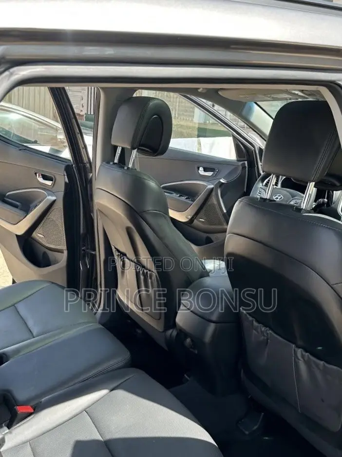 Hyundai Santa Fe Limited Ultimate AWD 2018 Gray