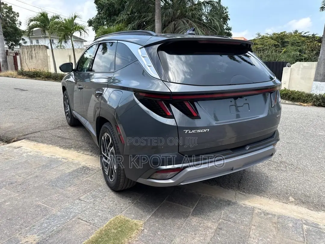 Hyundai Tucson 2025 Gray