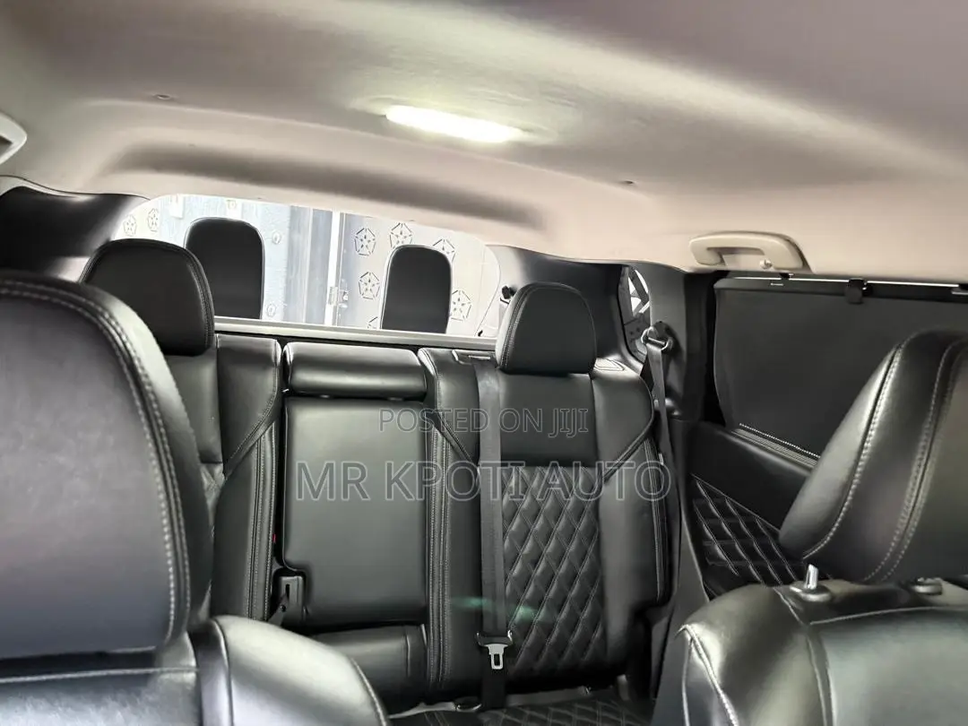 Mitsubishi Outlander 2024 Black