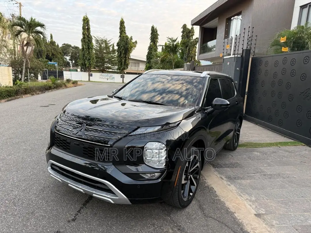 Mitsubishi Outlander 2024 Black
