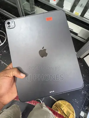 Apple iPad Pro 13 (2025) 256 GB Black