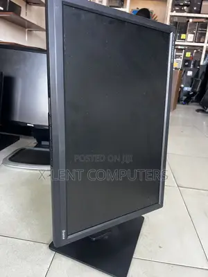 22 Inches Monitor