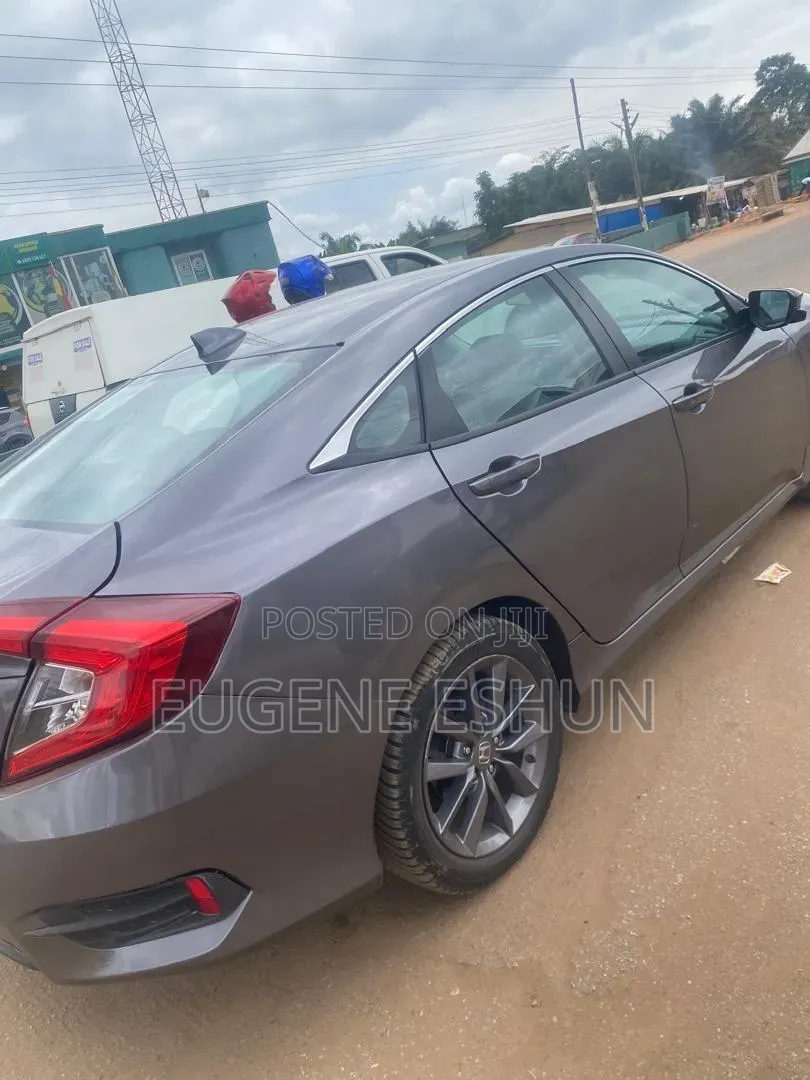 Honda Civic 2019 Gray