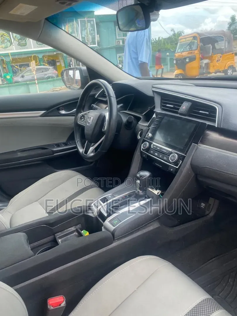 Honda Civic 2019 Gray