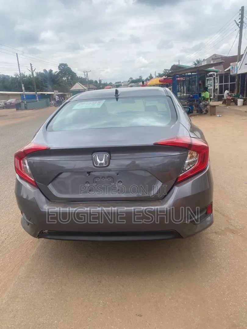 Honda Civic 2019 Gray