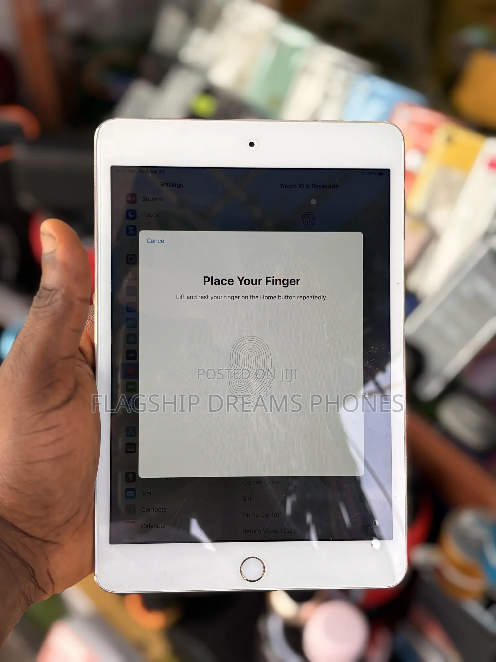 Apple iPad mini 4 128 GB Yellow