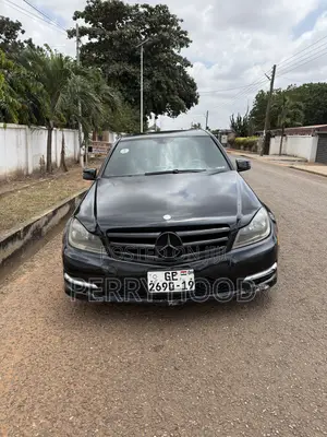 Mercedes-Benz C300 Luxury 4Matic Sedan AWD (3.0L 6cyl 7A) 2012 Black