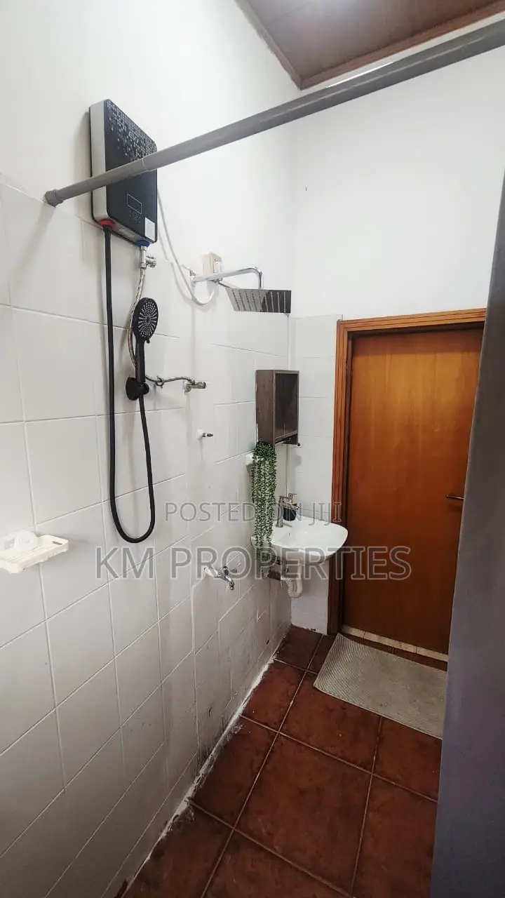 Furnished Family Sized 1-Bed at East-Legon