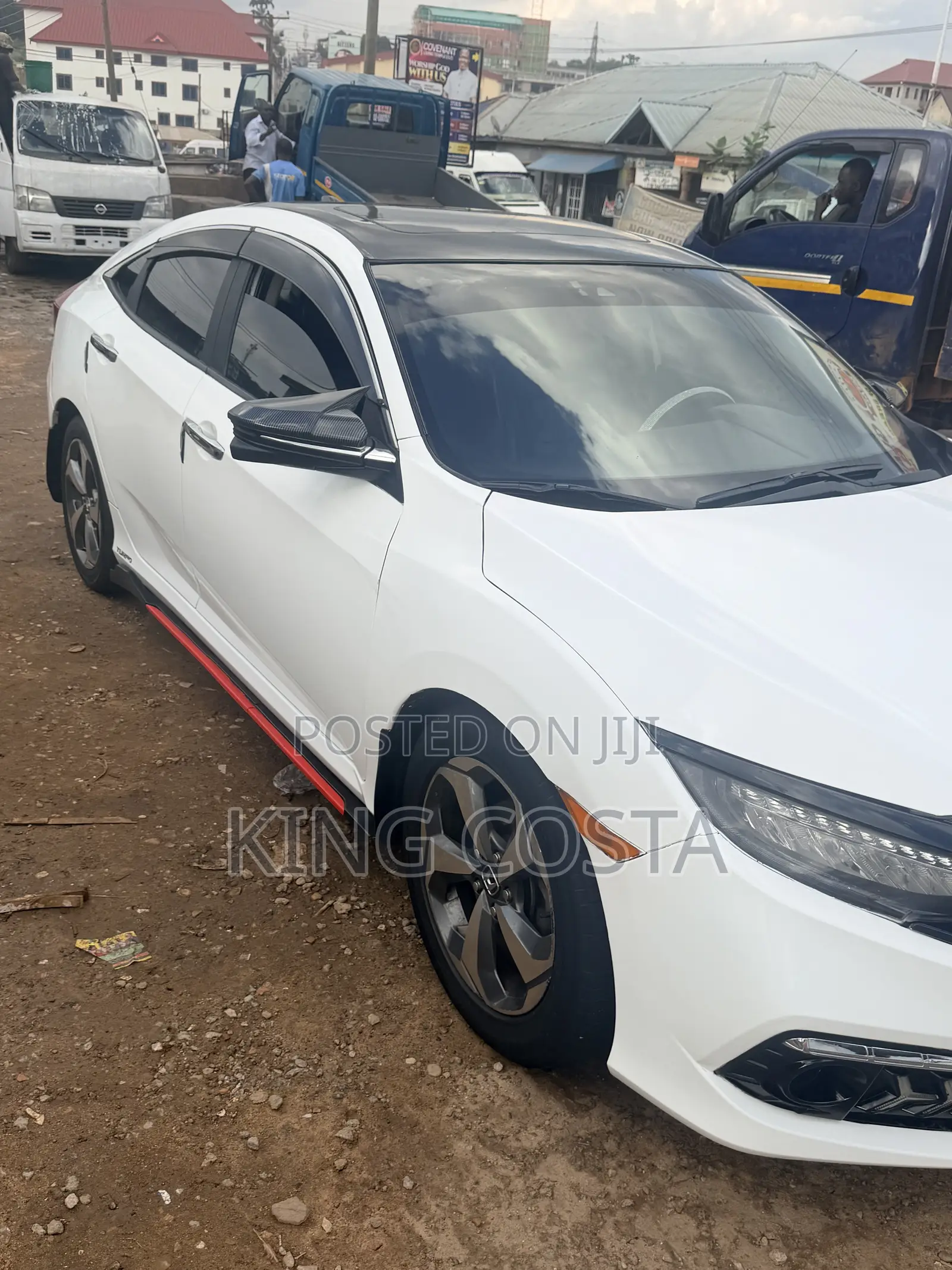 Honda Civic Touring 4dr Sedan (1.5L 4cyl) 2017 White