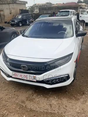 Honda Civic Touring 4dr Sedan (1.5L 4cyl) 2017 White